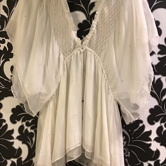 Free People embellished top-butterfly sleeves L - Picture 8 of 8